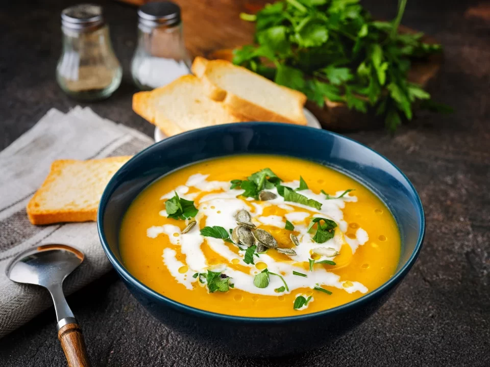 chicken soup with cream and saffron